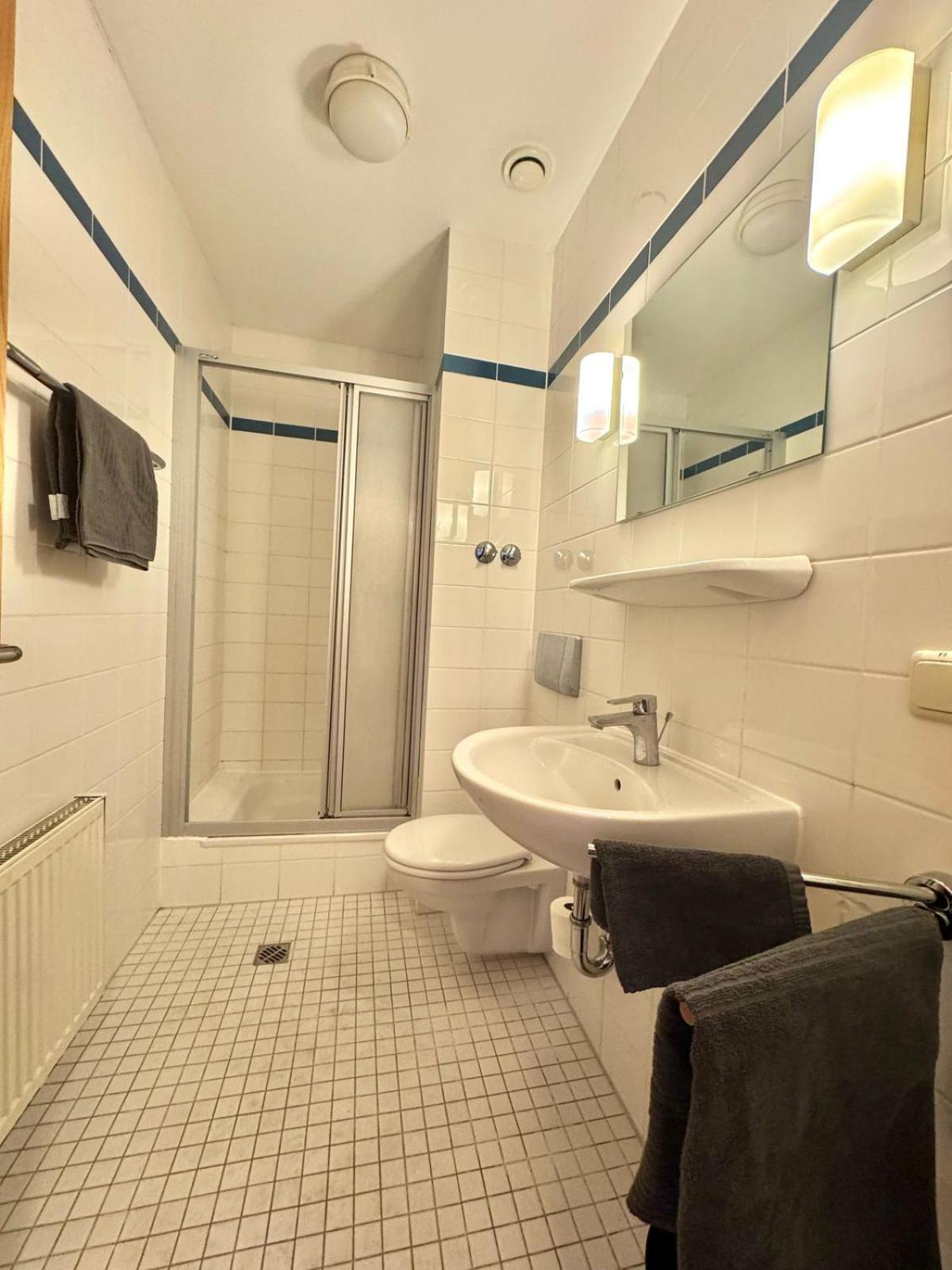 Ar Airport Hotel Russelsheim Bagian luar foto