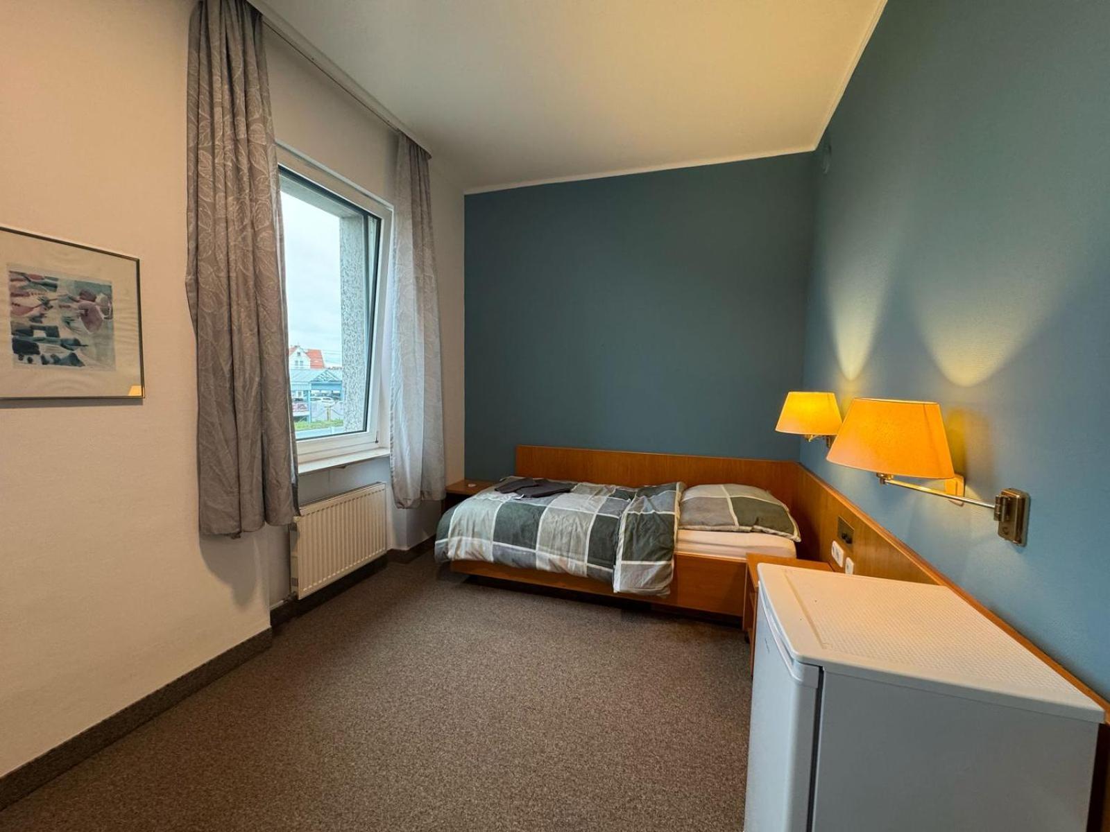 Ar Airport Hotel Russelsheim Bagian luar foto