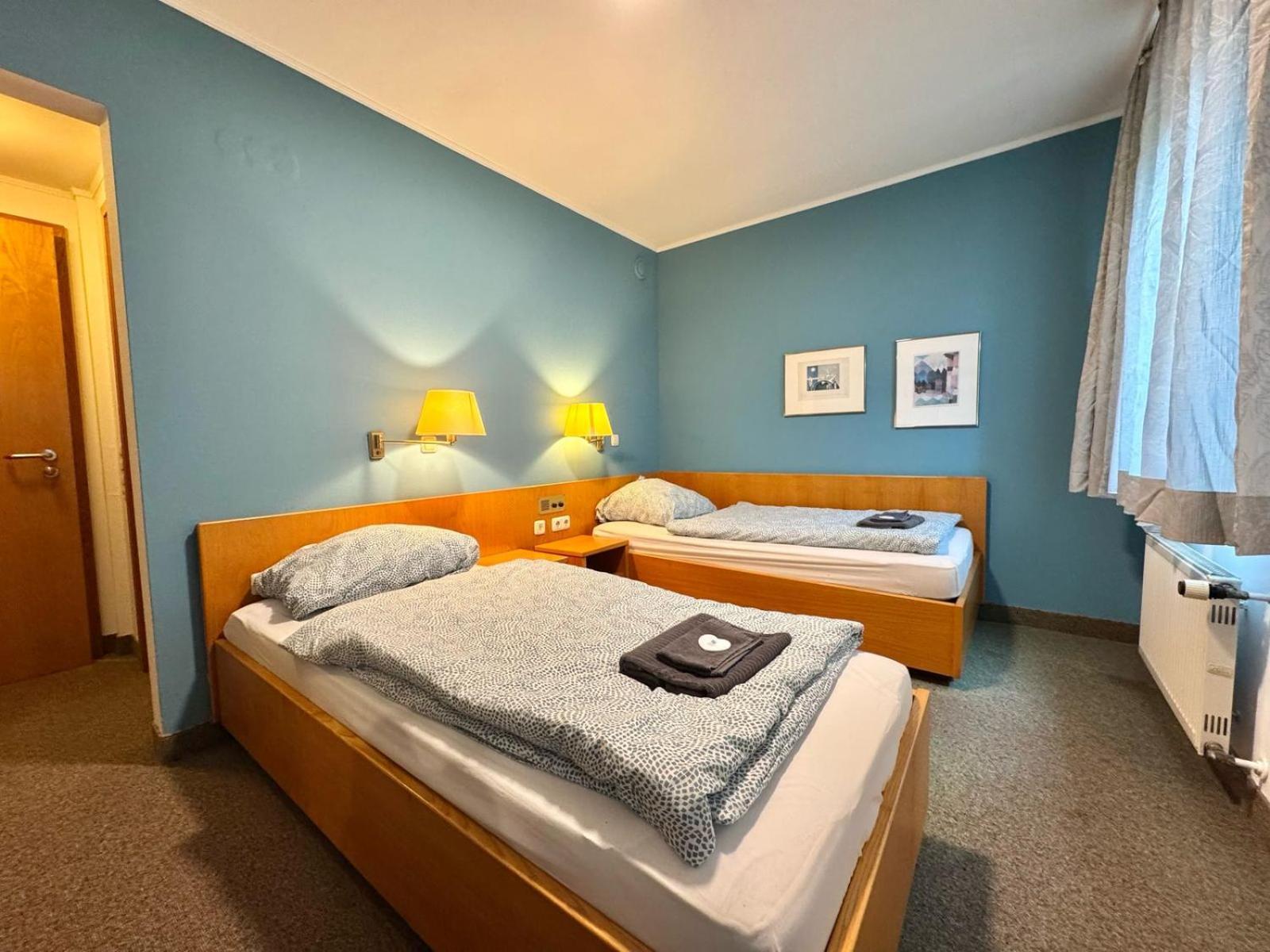 Ar Airport Hotel Russelsheim Bagian luar foto