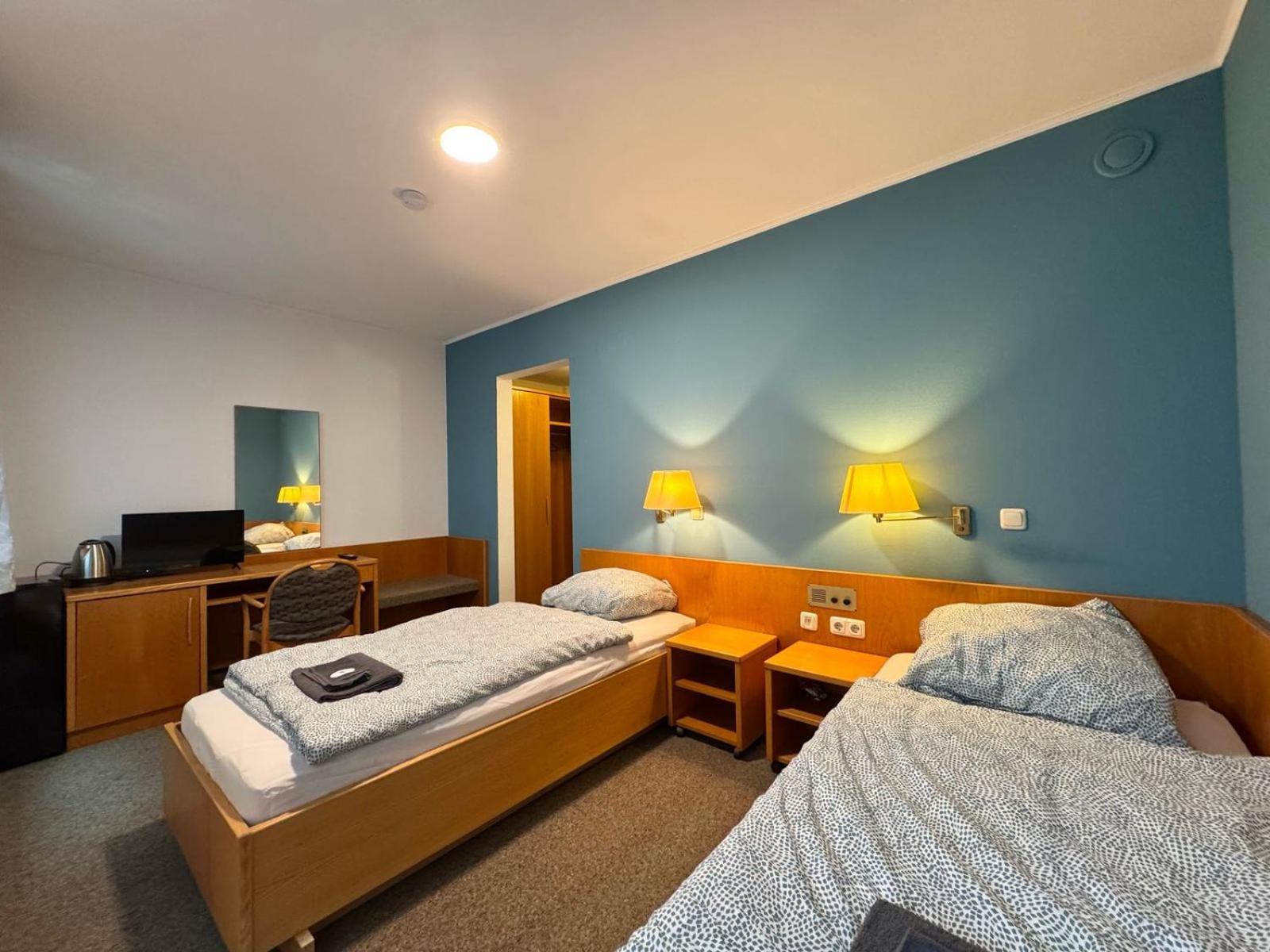 Ar Airport Hotel Russelsheim Bagian luar foto